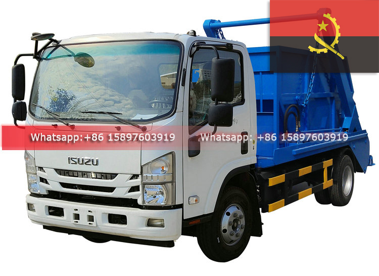 Camion de poubelle de 5000 litres avec 5 poubelles ISUZU KV100 exportation de camion à ordures vers l'Angola